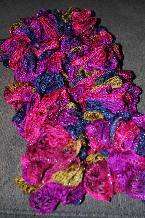 How to Make a Ruffled Red Heart Sashay Scarf