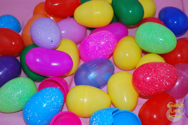 30 Ways to Fill Easter Eggs without Touching the Candy Jar