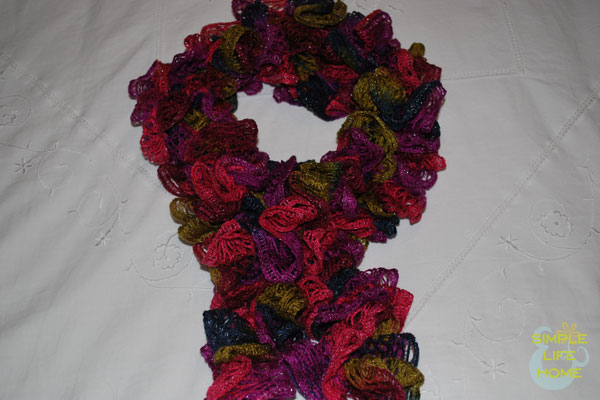 Twisty-style sashay scarf