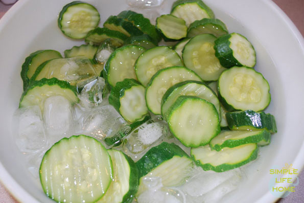 Cooling zucchini slices