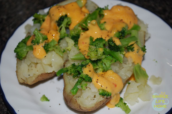 baked potato with toppings