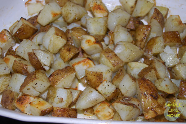 Roasted Potatoes with Rosemary and Onion