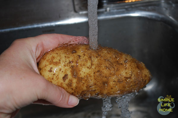 washing baked potato