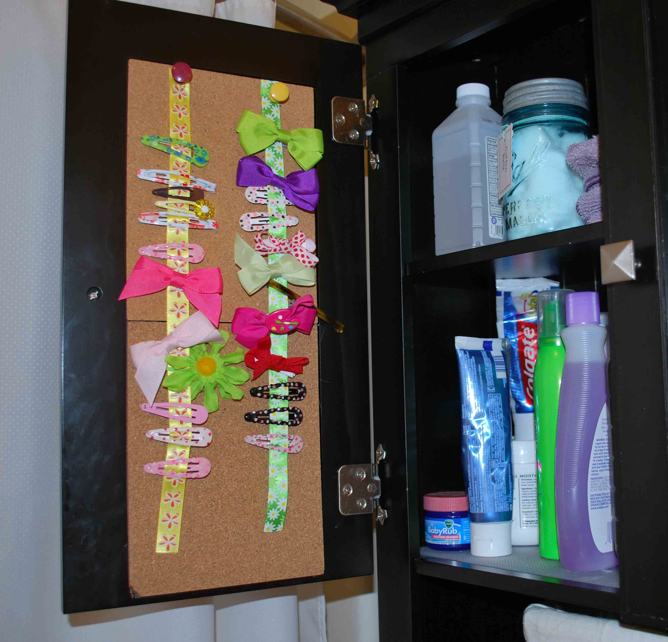 Clutter Buster Tip-of-the-Week: Organize Hair Accessories