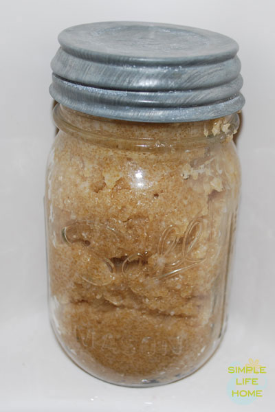 Coconut-lime sugar scrub